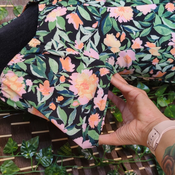 Lily Rose Floral Skater Dress - Picture 4 of 8